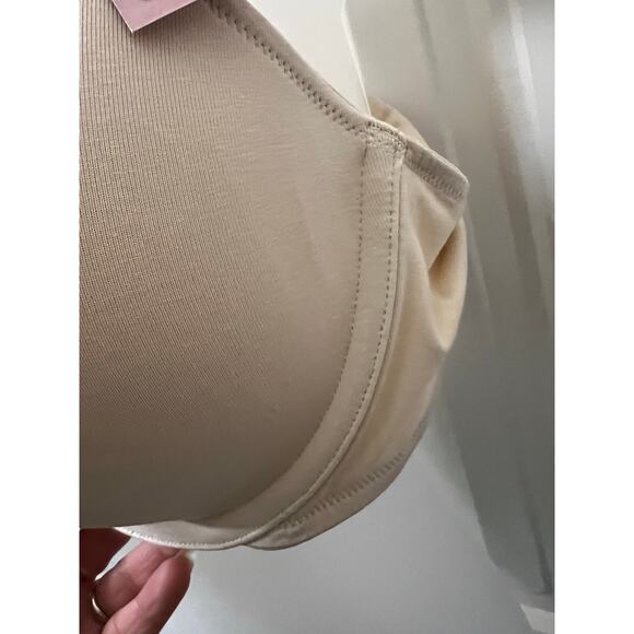 Lane Bryant Cacique 42D Lightly Lined T-Shirt Beige Bra Underwire Molded Cups - Picture 7 of 13